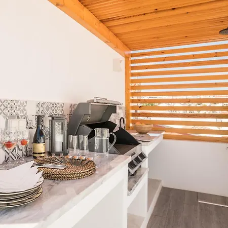 Stylish Central 2 Bedroom Townhouse Ferienhaus
