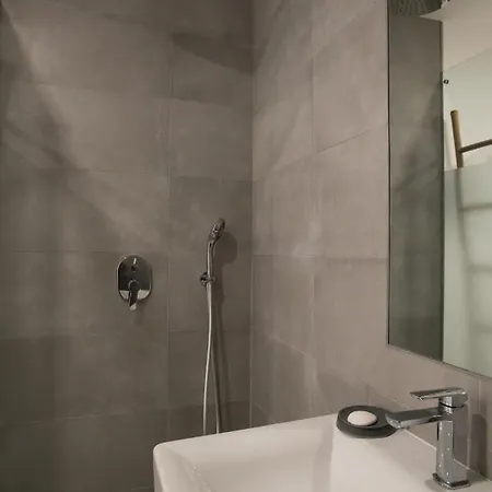 Stylish Central 2 Bedroom Townhouse Casa vacanze *